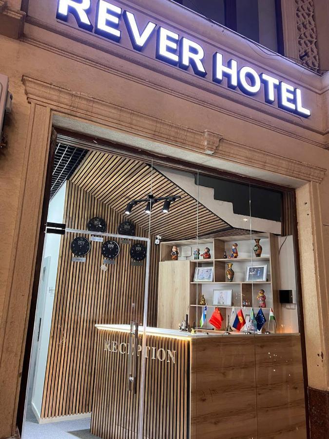 Rever Hotel Tashkent Esterno foto
